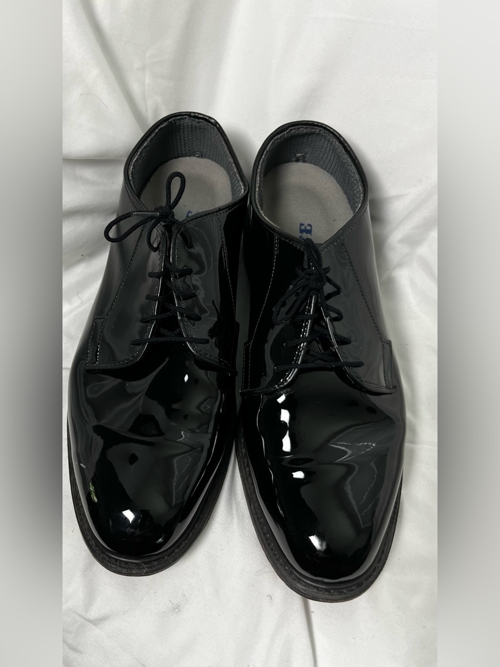 Bates Black Patent Leather Lace-Up Oxfords